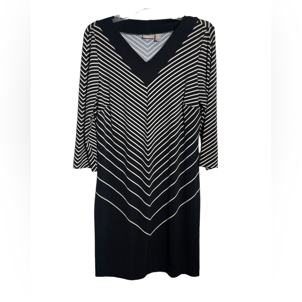 Chico’s size 8 black and white v-neck casual or career dress